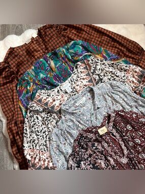 Levi’s|NicoleMiller|Calypso|Rose+Olive|ElieTahari Blouse lot 5 printed tops - M